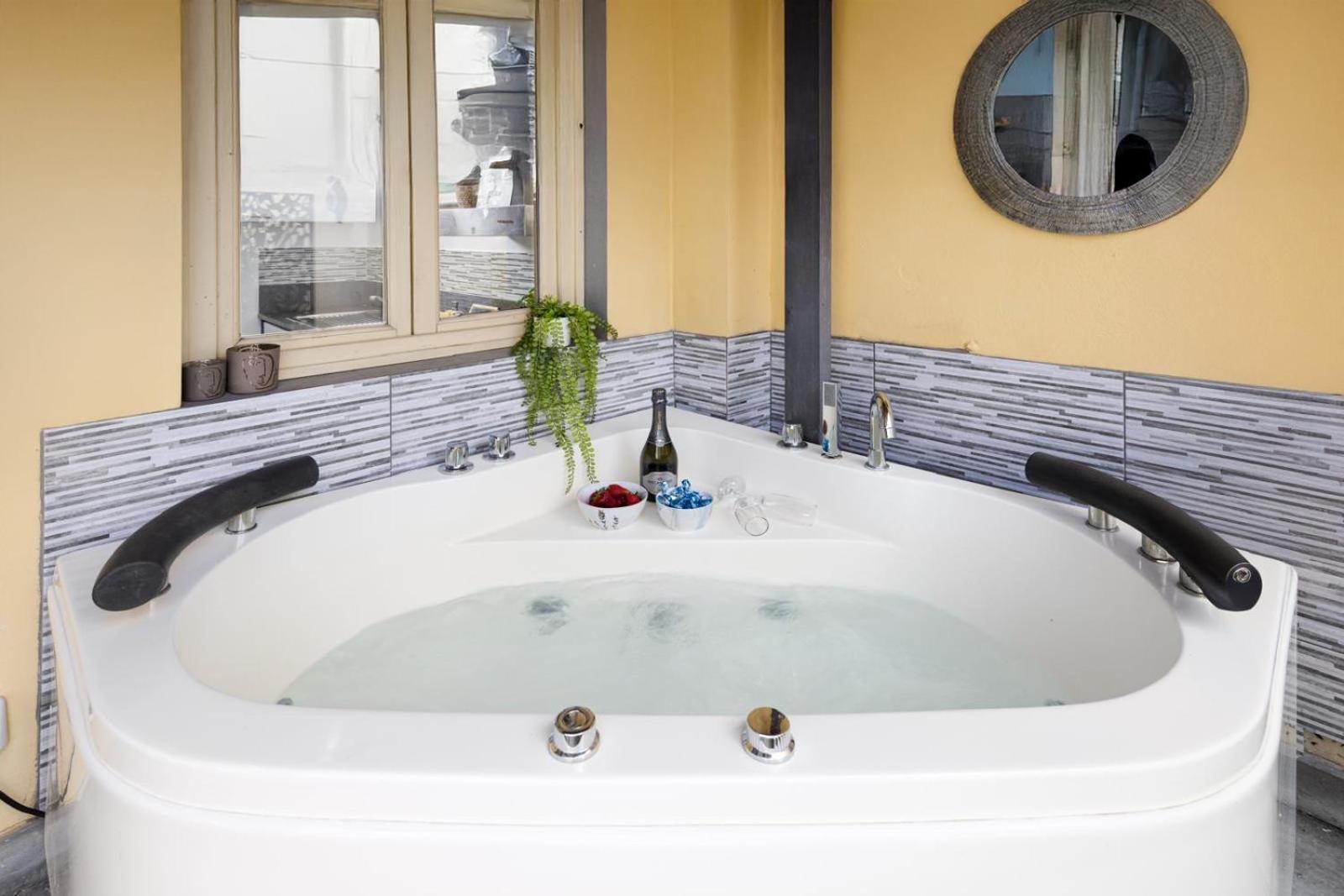 Nadia'S Lovely Home - With Private Garden And Jacuzzi Florenz Exterior foto